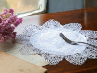 伝統を引き継ぐ女性の手仕事 – チェルシーオールド