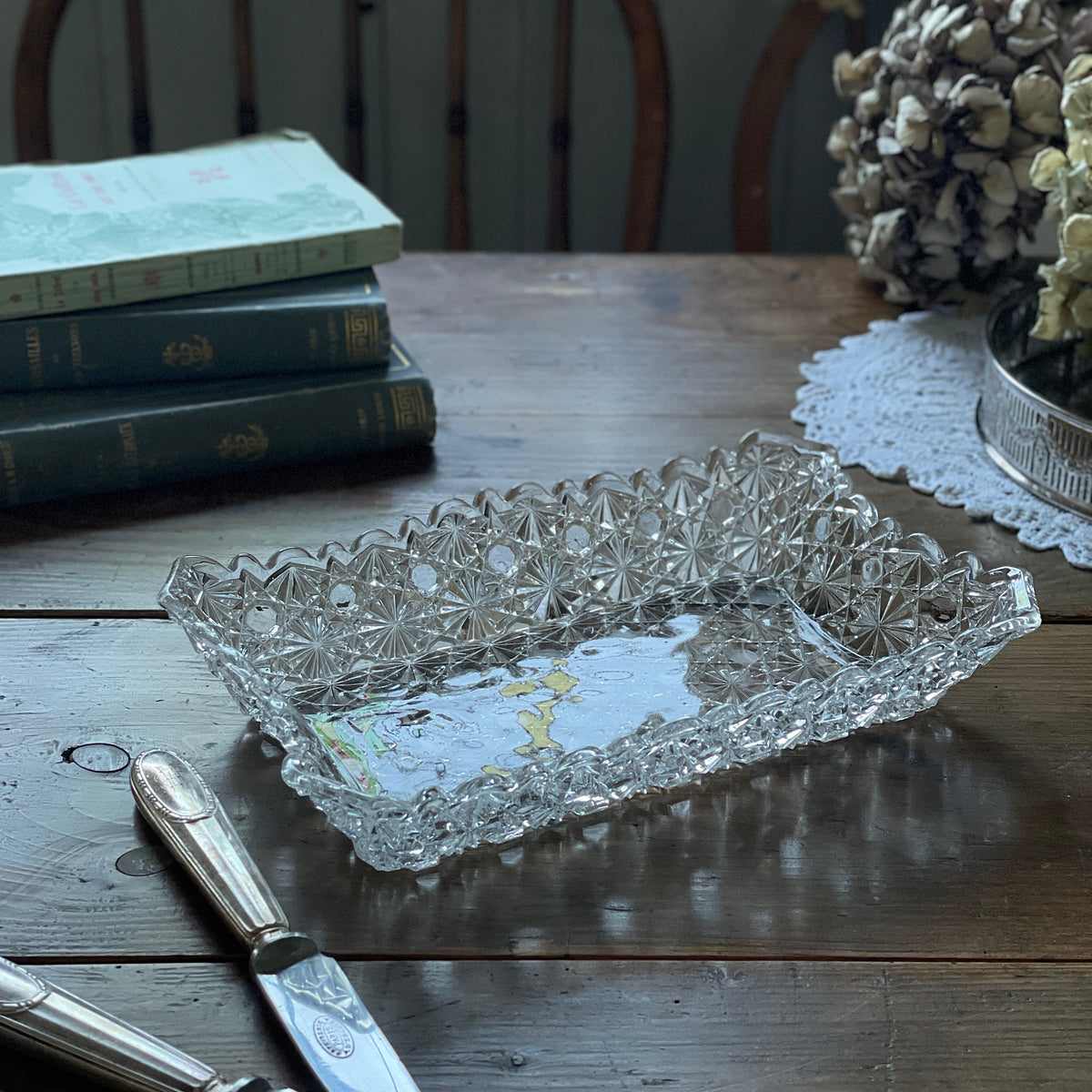 ガラス皿　アンティーク ヴィクトリアン美しいガラス皿（26x15.5cm） イギリスアンティーク