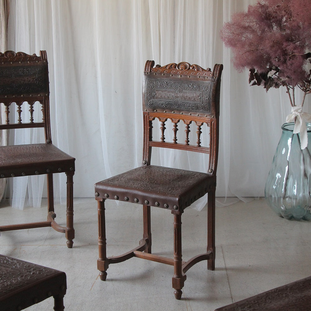 5脚あり！アンリ2世スタイルレザー（本革）チェア フランス