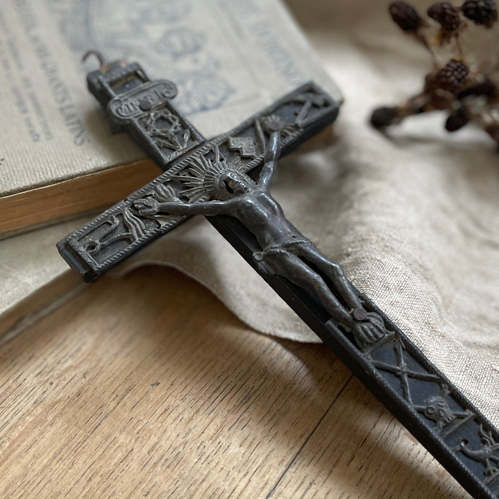 2021, この夏の涼やかな 封筒 / フランス～Merci~スズラン‥ 十字架 spike_fumi | . Week End Arrivals🔥 50's Souvenir Jacket 