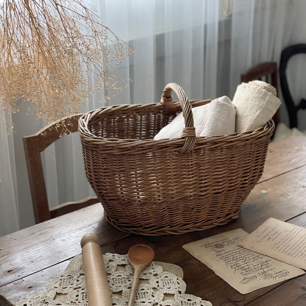 大きめサイズが魅力のバスケット（深さ23.5cm） フランスアンティーク
