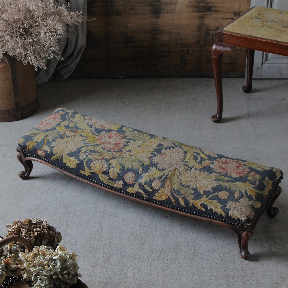 イギリスアンティーク家具フットスツール