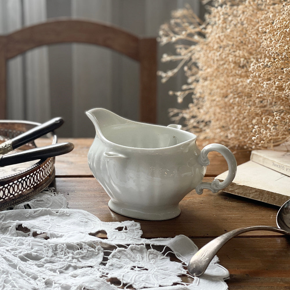 フランス　アンティーク　ソーシエール　白 レアな2口のソーシエール白い器（横幅18cm） フランス