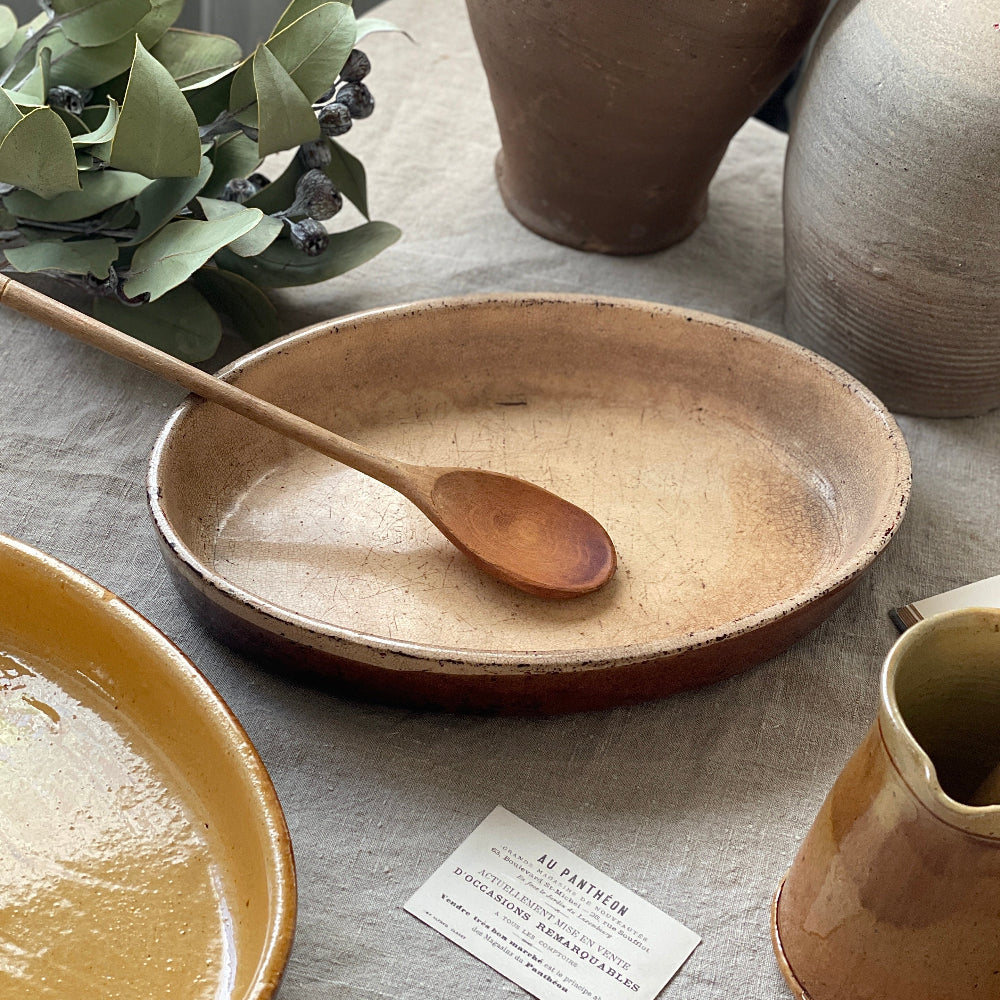 時代を経たオーバルなオーブン皿 フランスアンティーク – チェルシー