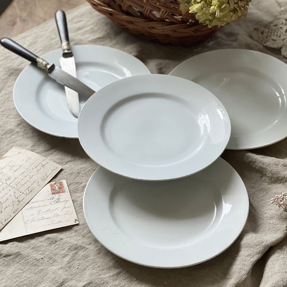 4枚あり！クレイユモントロー窯白の平皿（直径22.5cm