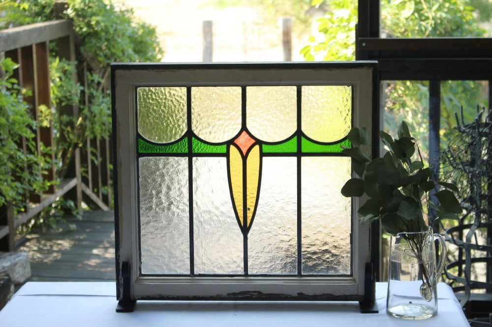 色鮮やかな幾何学模様のステンドグラス イギリスアンティーク（住宅窓 