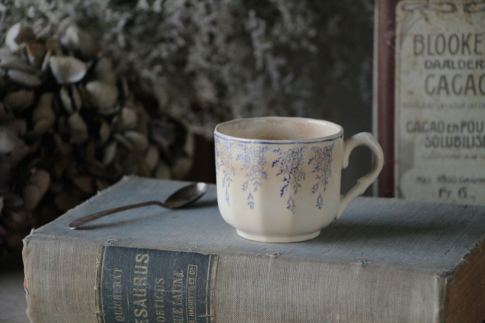 クレイユモントロー窯の小さなコーヒーカップ（直径7cm） フランス