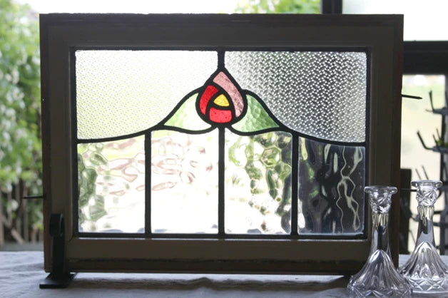 しずく型のバラが可愛いステンドグラス イギリスアンティーク(住宅窓 