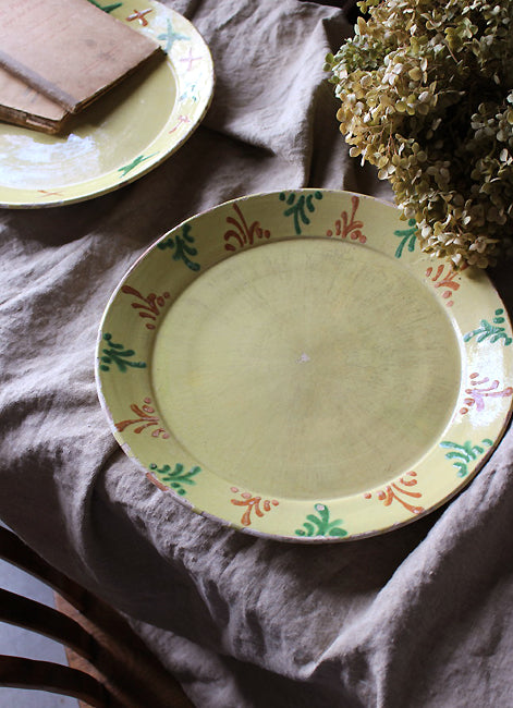 明るい色が料理に映える南仏の大皿（プレート） フランスアンティーク