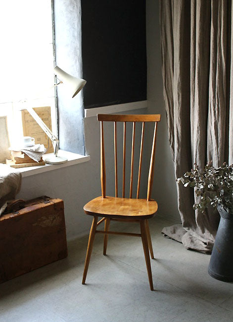 イギリスアンティーク家具 アーコール社の椅子 ハイスティックバック 