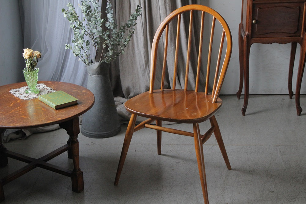 大人気！アーコール社タグ付きフープバックチェア（椅子） イギリス