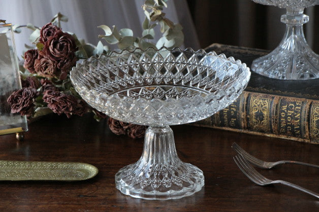 BAYEL（バイエル）社の大きくて存在感あるガラスコンポート フランス