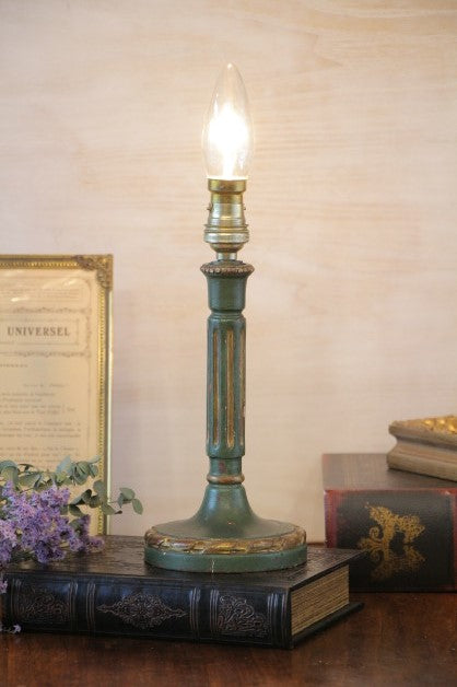 1900年代グリーンのペイントが可愛い木製ライト フランスアンティーク