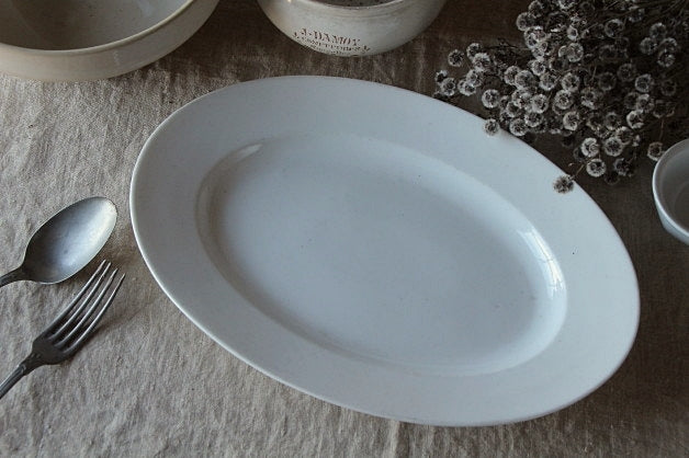 美品　オーバル皿　ホワイト　フレンチシック　大皿