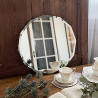 シンプルな面取りデザインの丸いミラー（直径39cm）　イギリスアンティーク