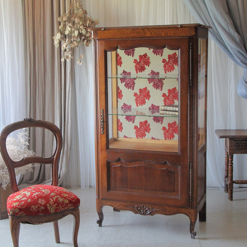 小ぶりなサイズのプチアルモア（キャビネット）　フランスアンティーク