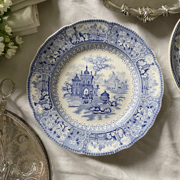 和洋折衷が美しいB&W平皿(直径23.5cm) イギリスアンティーク食器 和洋折衷が美しいB&W平皿(直径23.5cm) イギリスアンティーク食器