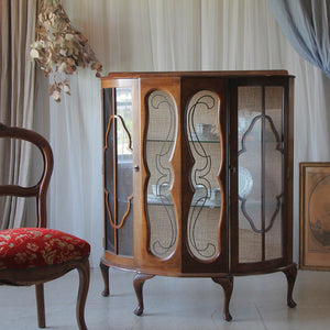 美品　イギリス　ヴィンテージ　オクトゴナル　フランスアンティーク 1940年代ウォールナット材キャビネット（高さ116.5cm） イギリス