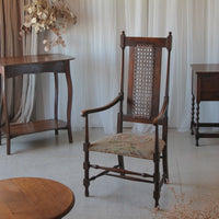 1910年代手刺繍の座面が美しいアームチェア　イギリスアンティーク