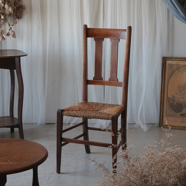 1900年代アーツ＆クラフツ ストロー座面のダイニングチェア イギリス