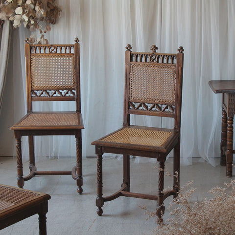 4脚あり！アンリ2世スタイルラタン座面チェア　フランスアンティーク