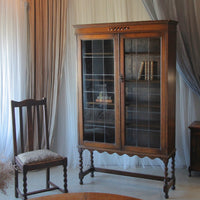 1920年代オーク材ツイストレッグのブックケース　イギリスアンティーク