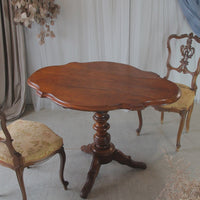 1900年代ウォールナット材ティルティングテーブル（100x68.5cm）　フランスアンティーク