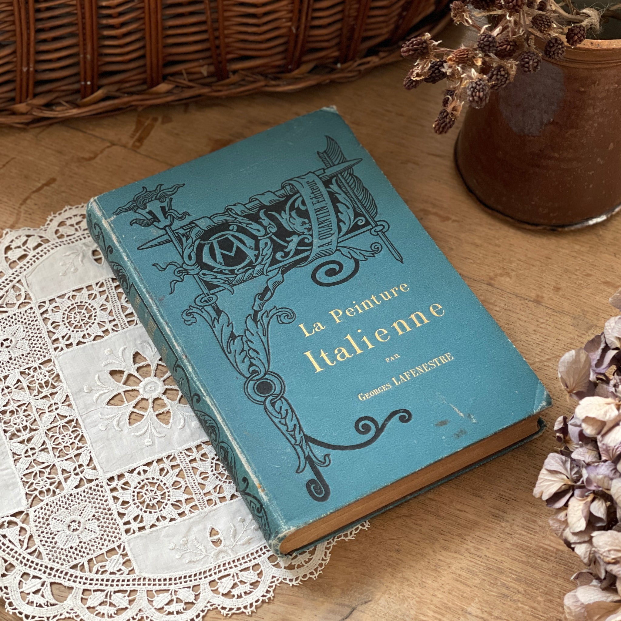 装丁の美しいブルーの洋書（14.5x21cm）　フランスアンティーク