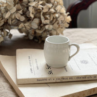 小さな白いマグカップ（高さ6cm）　フランスアンティーク