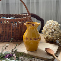 プロヴァンスワインのはちみつ色のジャグ（高さ21.5cm）　フランスアンティーク