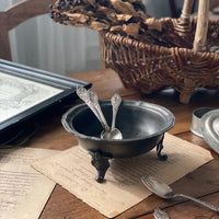 足つきデザインが素敵なエタンボウル（直径17cm）　フランスアンティーク