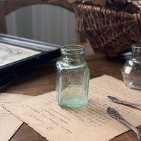 ピクルスが入っていた小さなボトル（高さ9cm）　イギリスアンティーク