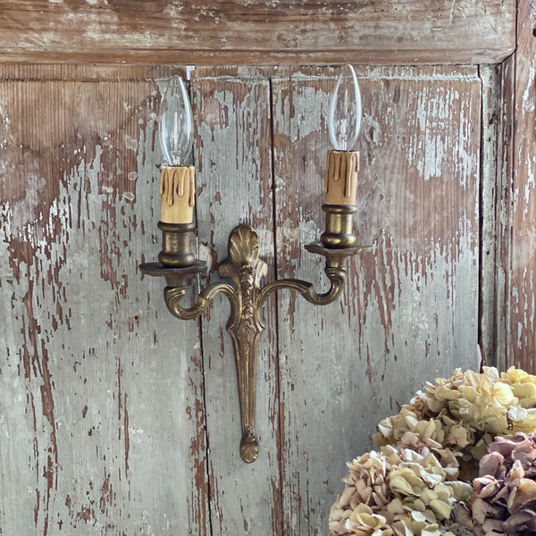 キャンドルのような2灯ブラケット（壁付け照明）高さ31.5cm フランス