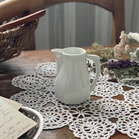 ALUMINITE社　質感が素敵な白いジャグ（高さ9.5cm）　フランスアンティーク