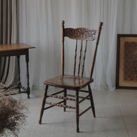 1910年代背の彫りも素敵なウィンザーチェア　イギリスアンティーク