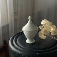 美しい白磁の蓋付きクレミエ（クリームポット）ft241628　フランスアンティーク