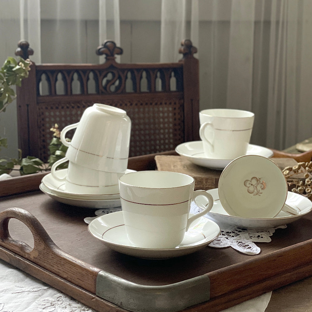 ５客あり！Colclough（コルクロフ）社白のC&S（クローバー）　イギリスアンティーク