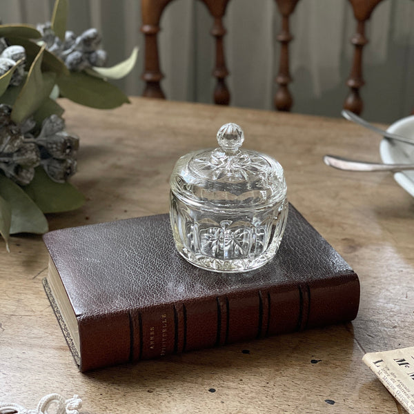 イギリス アンティーク ガラスの小瓶 antique_goods1763012128.jpg