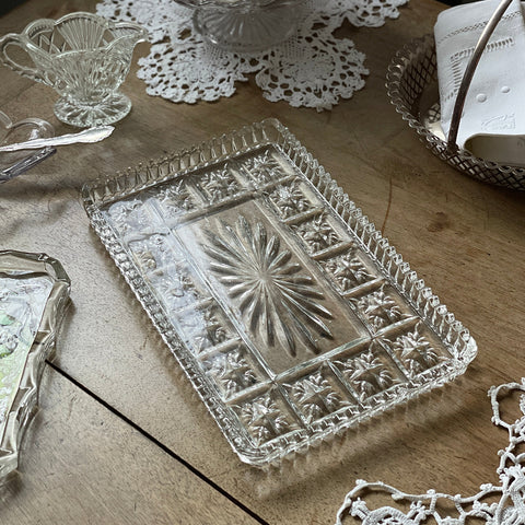 アンティークのガラス食器雑貨1000点超え – チェルシーオールド