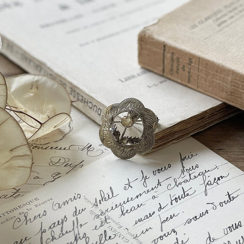 1920年代アンバー色ガラスのあざみシルバーブローチ　イギリスアンティークアクセサリー