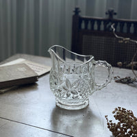 ぶどう模様が素敵なウォータージャグ（高さ16cm）　イギリスアンティーク