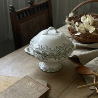 サンタマン窯 野バラ模様 エタブリスマン・デブレイ グアドループ スーピエール アンティーク陶器の食器 コンポート・スーピエールをお探しなら