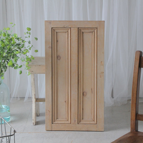 ヴィクトリアン オールドパイン材収納扉(80x43㎝） イギリス