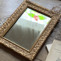 上品なゴールドフレームが素敵なミラー（鏡）イギリスアンティークインテリア雑貨