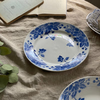 ムーランデルー窯ブルーの大輪の花模様の大皿（直径27.5cm）　フランスアンティーク