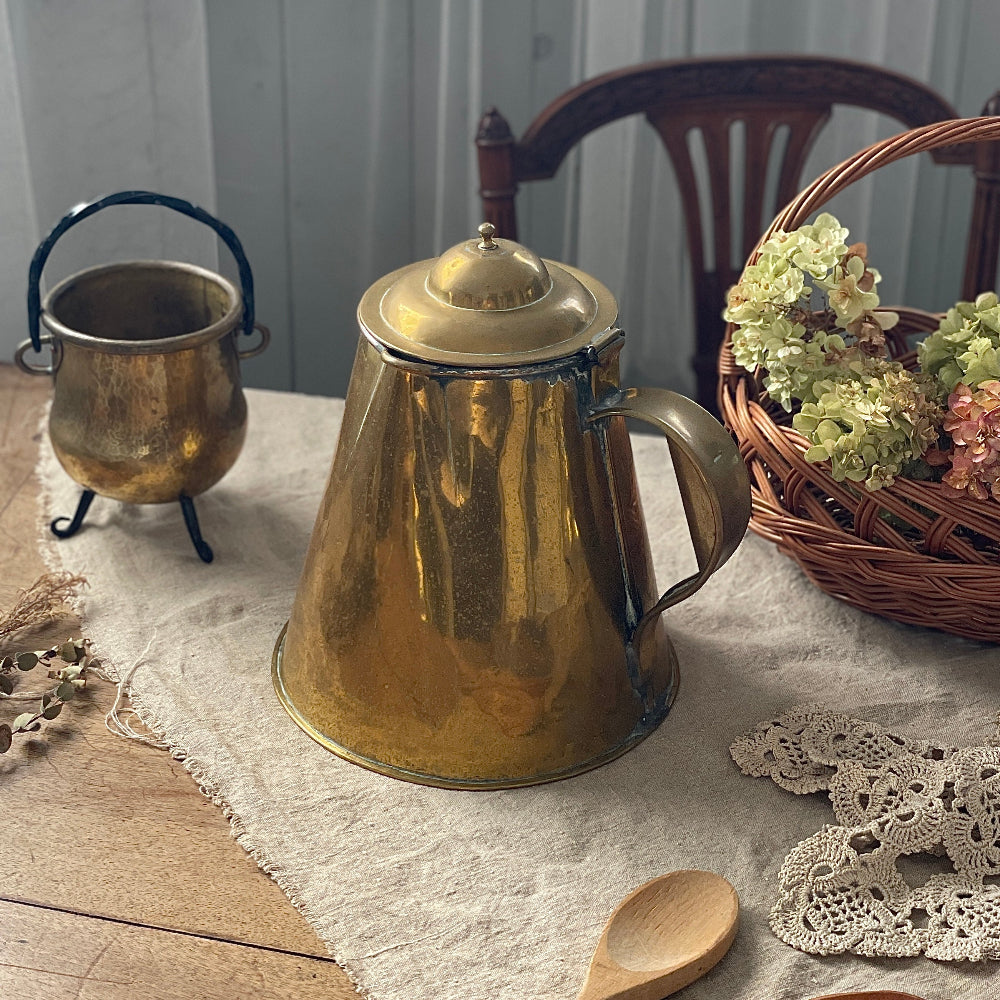 横ハンドルが可愛い真鍮ジャグ　フランスアンティーク