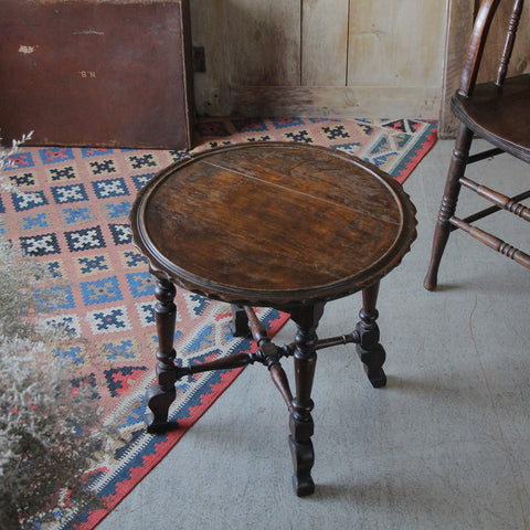 1900年代オーク材コーヒーテーブル（直径51cm)　イギリスアンティーク家具
