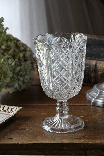格子模様が素敵なセロリバース（花瓶）　イギリスアンティークガラス雑貨