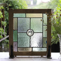 パステルカラーのガラスにロンデルガラスのステンドグラス　イギリスアンティーク(住宅窓)　35.5cm×39.5cm