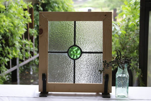 ラスト1枚！緑の丸いガラスが入ったステンドグラス　イギリスアンティーク(住宅窓)　34.5cm×38.5cm